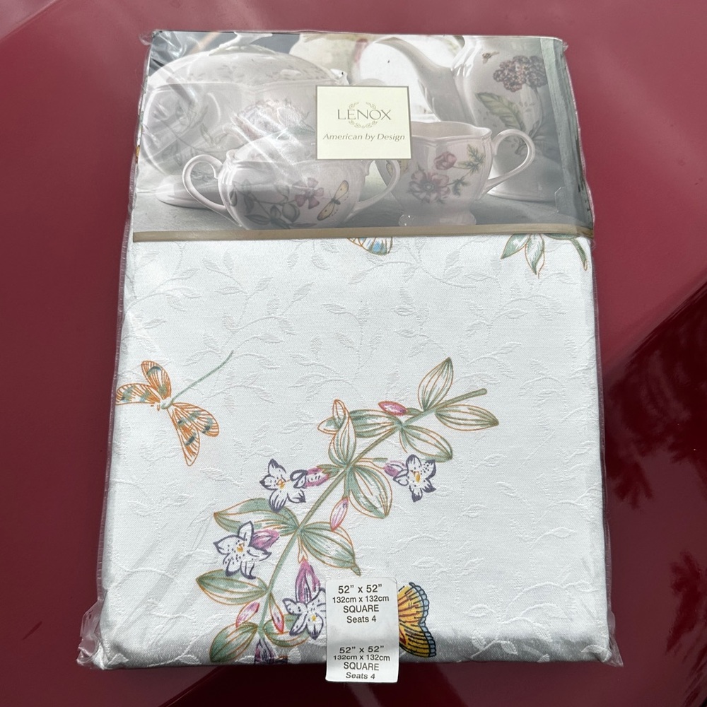 Lenox Tablecloth Square 52” x 52” Butterfly Meadow Floral Fine Table Linens